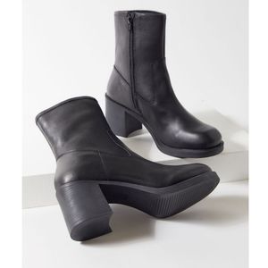 Chunky mid-calf boot